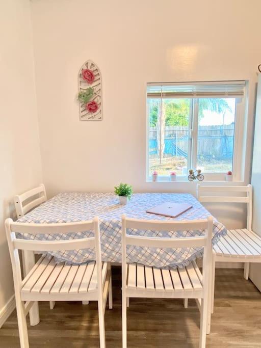 Pink Cozy House 2 Bedrooms Розмид Экстерьер фото