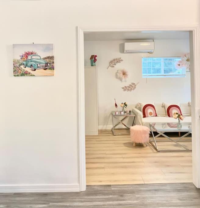 Pink Cozy House 2 Bedrooms Розмид Экстерьер фото