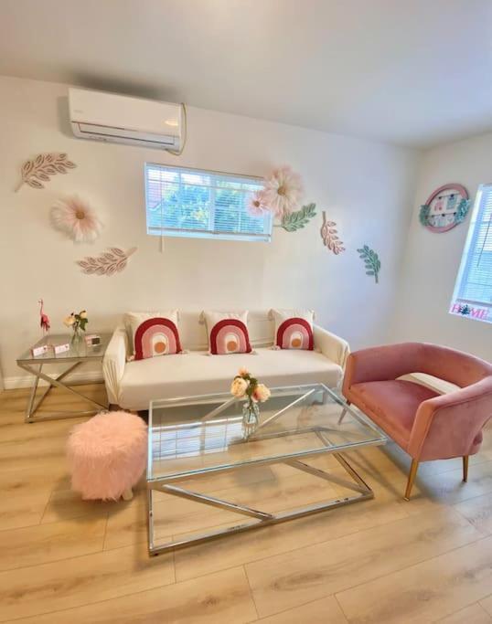 Pink Cozy House 2 Bedrooms Розмид Экстерьер фото