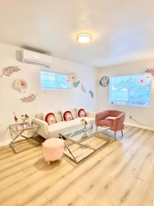 Pink Cozy House 2 Bedrooms Розмид Экстерьер фото